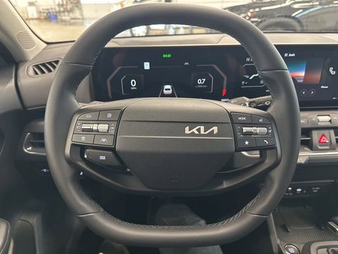 Certified 2025 Kia K4 EX FWD image 8