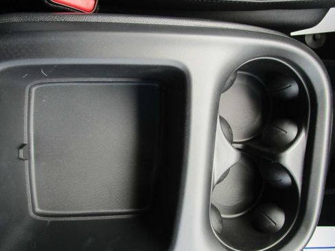 New 2026 Chrysler Pacifica Select FWD image 30