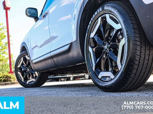 Used 2025 Kia Telluride S image 16