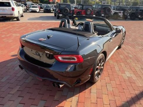 Used 2020 FIAT 124 Spider Abarth w/ Convenience Group RWD image 9