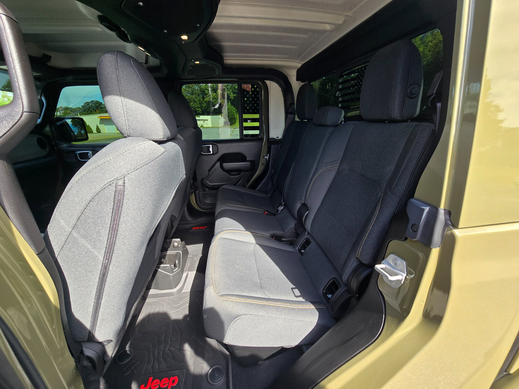 Used 2025 Jeep Gladiator Sport AWD/4WD image 19