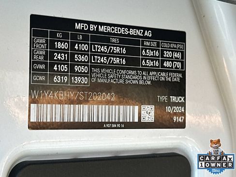 Used 2025 Mercedes-Benz Sprinter 2500 image 32