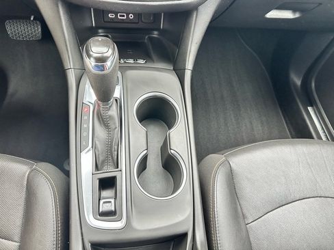 Used 2021 Chevrolet Equinox Premier image 23