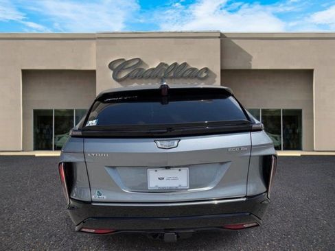 Certified 2024 Cadillac Lyriq Tech AWD/4WD image 4