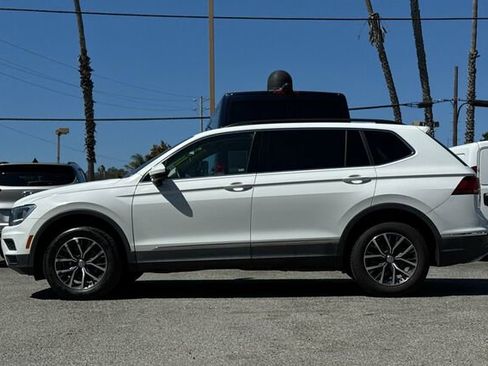 Used 2020 Volkswagen Tiguan SE w/ Panoramic Sunroof Package AWD/4WD image 7