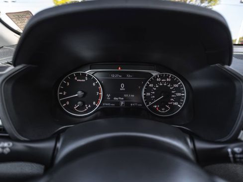 Used 2024 Nissan Altima 2.5 SV FWD image 13