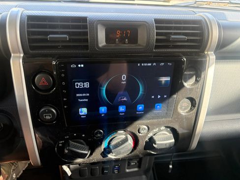 Used 2007 Toyota FJ Cruiser 2WD image 5
