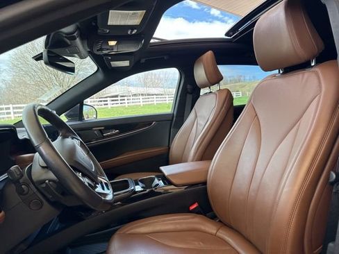 Used 2023 Lincoln Nautilus Reserve w/ Equipment Group 201A image 12