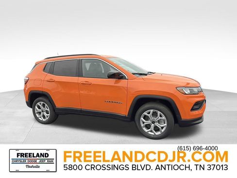 New 2026 Jeep Compass Latitude AWD/4WD image 2