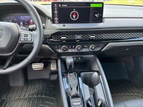 Used 2024 Honda Accord Sport image 31