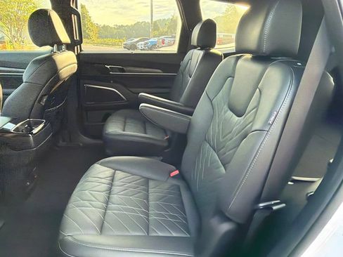 Used 2024 Kia Telluride SX Prestige X-Pro AWD/4WD image 13