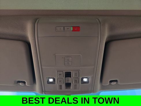 Used 2023 Volkswagen Atlas SE FWD image 32