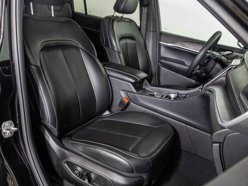 Used 2024 Jeep Grand Cherokee L Limited w/ Luxury Tech Group II AWD/4WD image 50