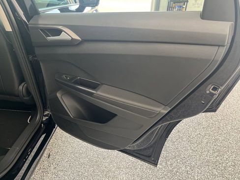 New 2026 Volkswagen Taos SE FWD image 33