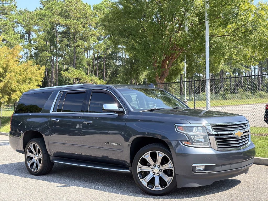 Used 2019 Chevrolet Suburban Premier RWD image 1