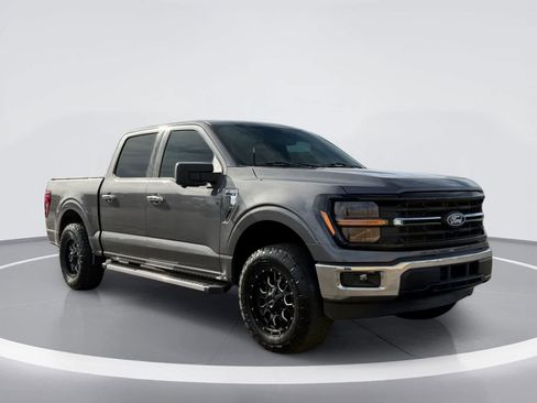 Used 2024 Ford F150 XLT w/ Mobile Office Package RWD image 5