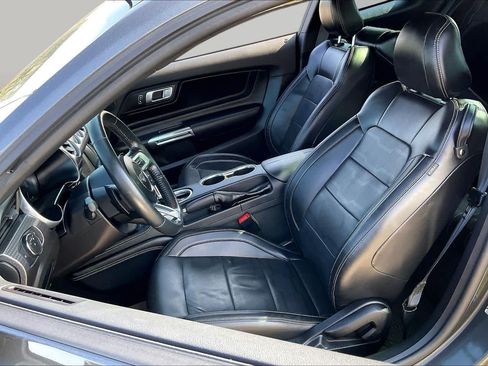 Used 2020 Ford Mustang GT Premium w/ GT Performance Package RWD image 7