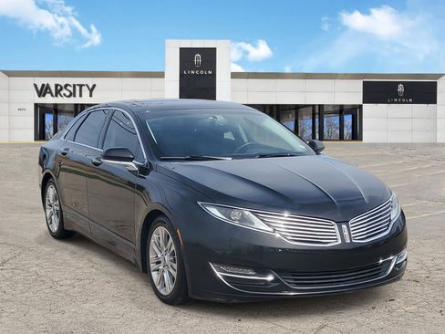 Used 2013 Lincoln MKZ image 1