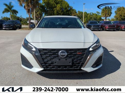 Used 2024 Nissan Altima 2.5 SR image 3