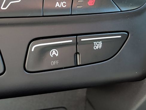 Used 2018 Ford Escape SEL AWD/4WD image 45