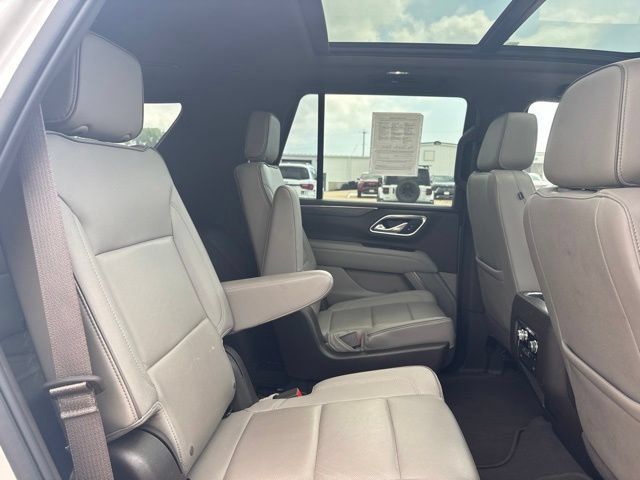Used 2023 GMC Yukon SLT w/ SLT Premium Package AWD/4WD image 34