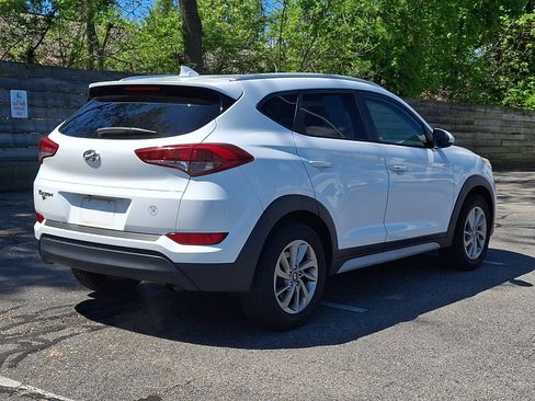 Used 2017 Hyundai Tucson SE Plus FWD image 4