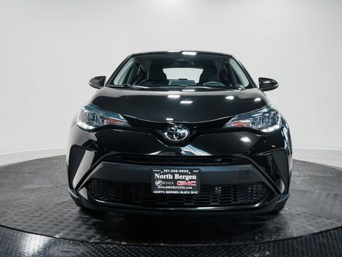 Used 2021 Toyota C-HR LE image 2