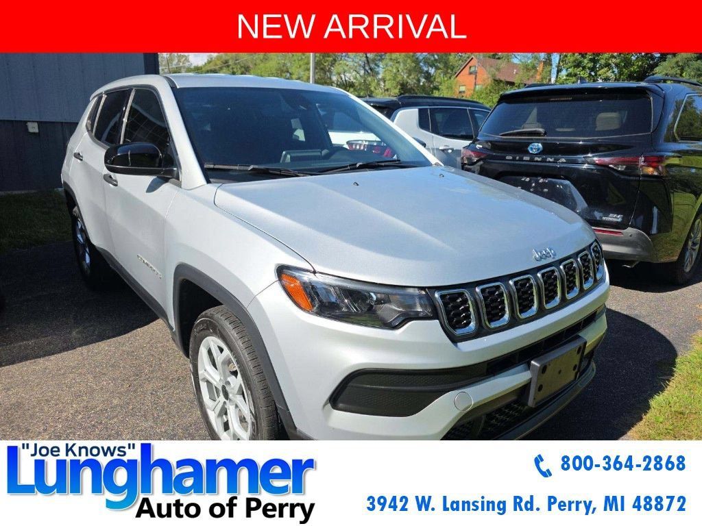 Used 2025 Jeep Compass Sport AWD/4WD image 1