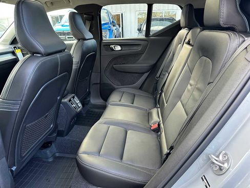 New 2026 Volvo XC40 B5 Ultra w/ Climate Package image 15