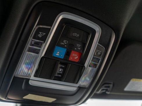 New 2026 RAM 1500 4x4 Crew Cab image 27