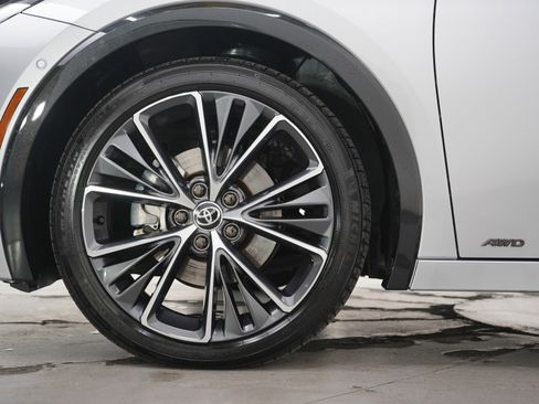 Used 2025 Toyota Prius Limited image 27