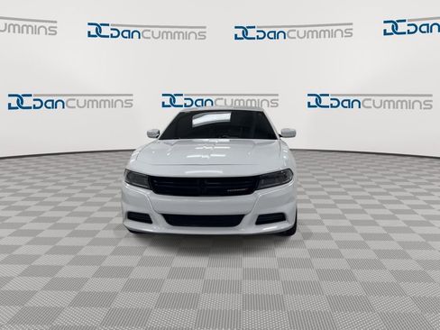 Used 2022 Dodge Charger SXT image 3