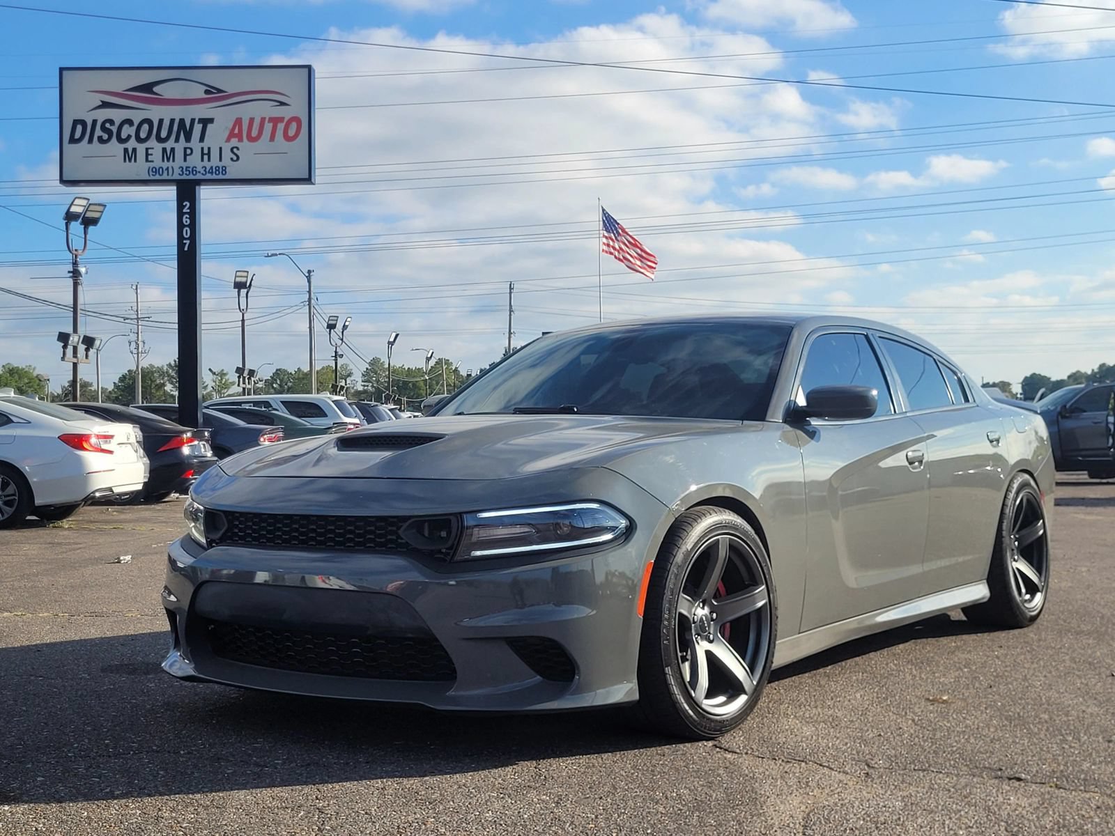 Used 2018 Dodge Charger SRT Hellcat RWD image 6