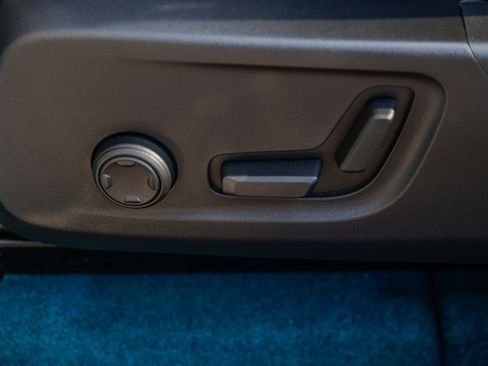 Used 2023 Volvo XC40 Recharge Ultimate w/ Protection Package Premier image 24