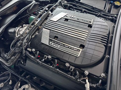 Used 2016 Chevrolet Corvette Z06 w/ 3LZ Preferred Equipment Group image 41