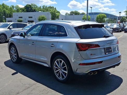 Certified 2023 Audi SQ5 Premium Plus w/ Premium Plus Package AWD/4WD image 11