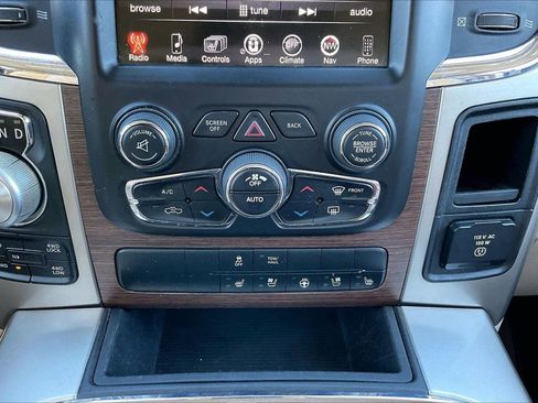 Used 2015 RAM 1500 Laramie w/ Convenience Group image 18
