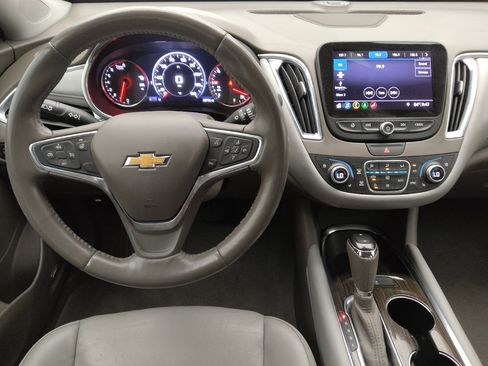 Used 2019 Chevrolet Malibu Premier FWD image 22