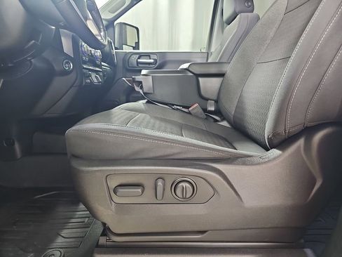 Used 2022 GMC Sierra 2500 SLE w/ SLE Value Package; image 33