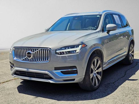 Certified 2025 Volvo XC90 T8 Ultra w/ Protection Package Premier AWD/4WD image 7