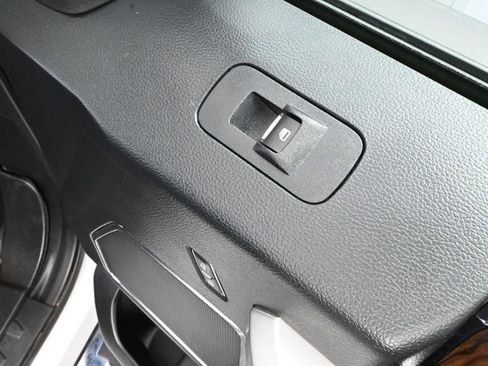 Used 2019 Ford F150 Lariat w/ Equipment Group 502A Luxury image 50