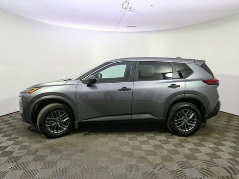Used 2023 Nissan Rogue S image 6