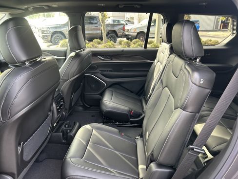 New 2025 Jeep Grand Cherokee L Limited image 45