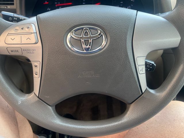 Used 2010 Toyota Camry LE FWD image 20