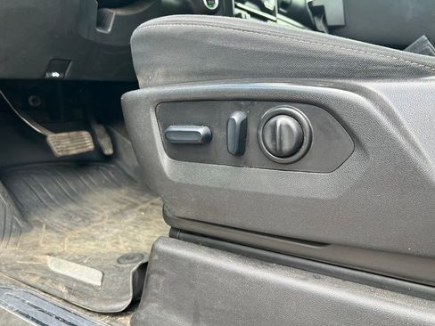 Used 2023 GMC Sierra 2500 SLE w/ SLE Convenience Package AWD/4WD image 13