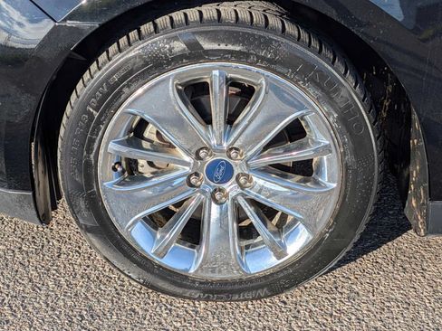 Used 2012 Ford Taurus Limited FWD image 12