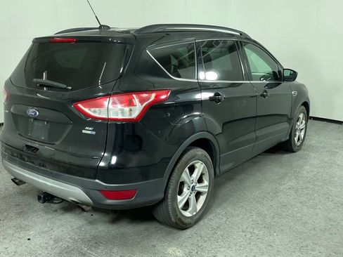 Used 2016 Ford Escape SE w/ Equipment Group 201A AWD/4WD image 3