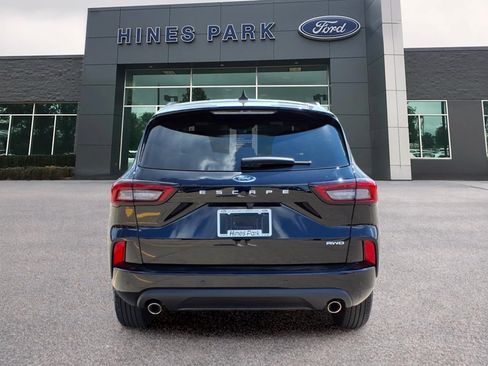 Used 2023 Ford Escape ST-Line w/ Tech Pack #1 AWD/4WD image 6