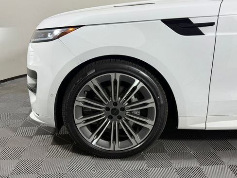 New 2026 Land Rover Range Rover Sport Dynamic SE AWD/4WD image 10