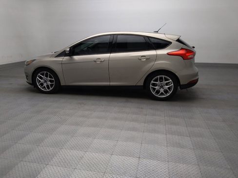 Used 2015 Ford Focus SE w/ Equipment Group 201A FWD image 3